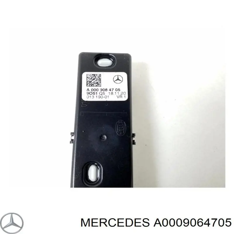 A0009064705 Mercedes 