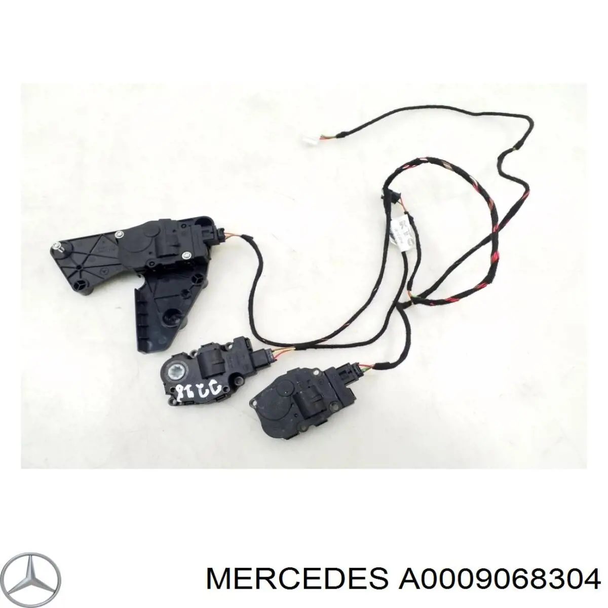 0009068304 Mercedes 