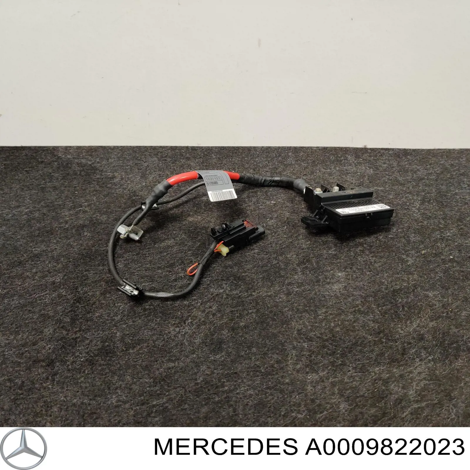 Реле контроля заряда АКБ Mercedes 0009822023