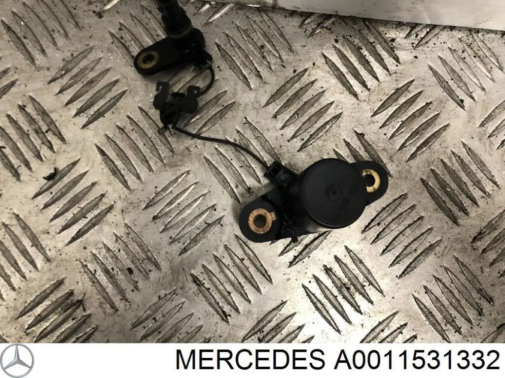 A0011531332 Mercedes датчик уровня масла двигателя