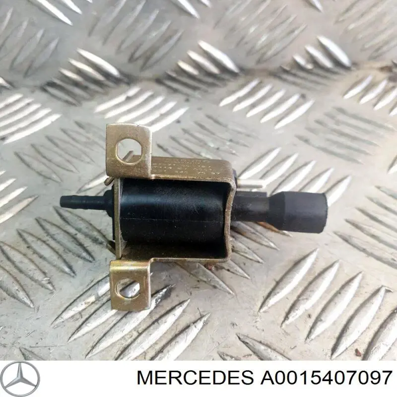 A0015407097 Mercedes переключающий клапан системы подачи воздуха