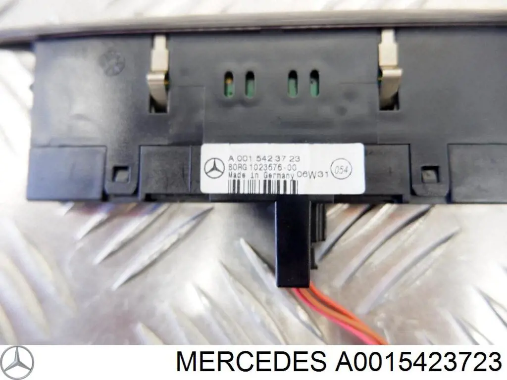 Дисплей парктроника Mercedes 0015423723 цена, от 5.62 USD