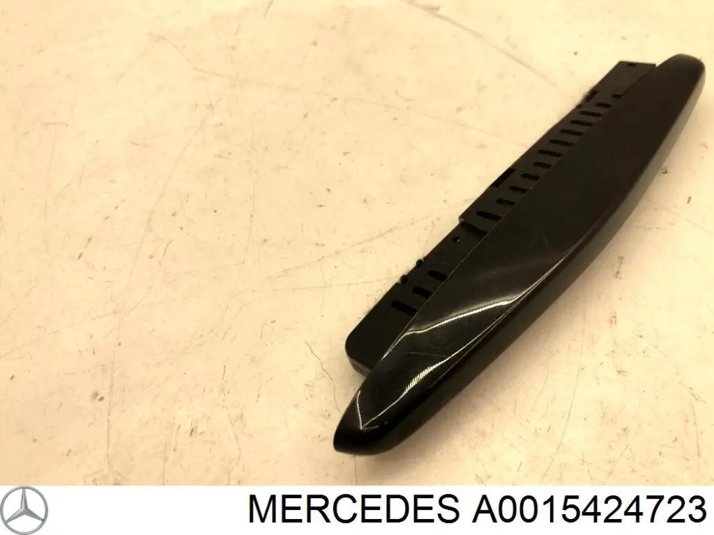 Дисплей парктроника Mercedes A0015424723 цена, от 11.43 USD