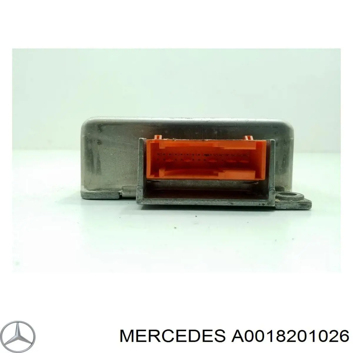Модуль-процессор управления подушкой безопасности (ЭБУ AIRBAG) A4638200026 Mercedes