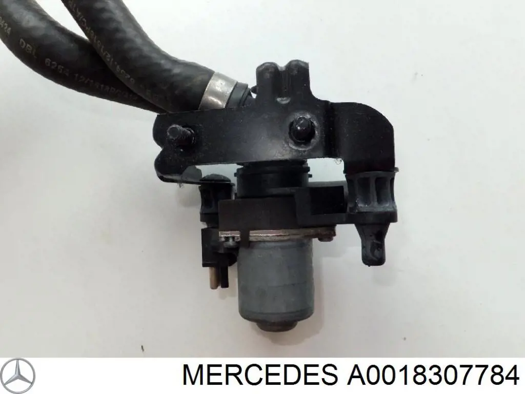 Кран отопителя Mercedes 18307784