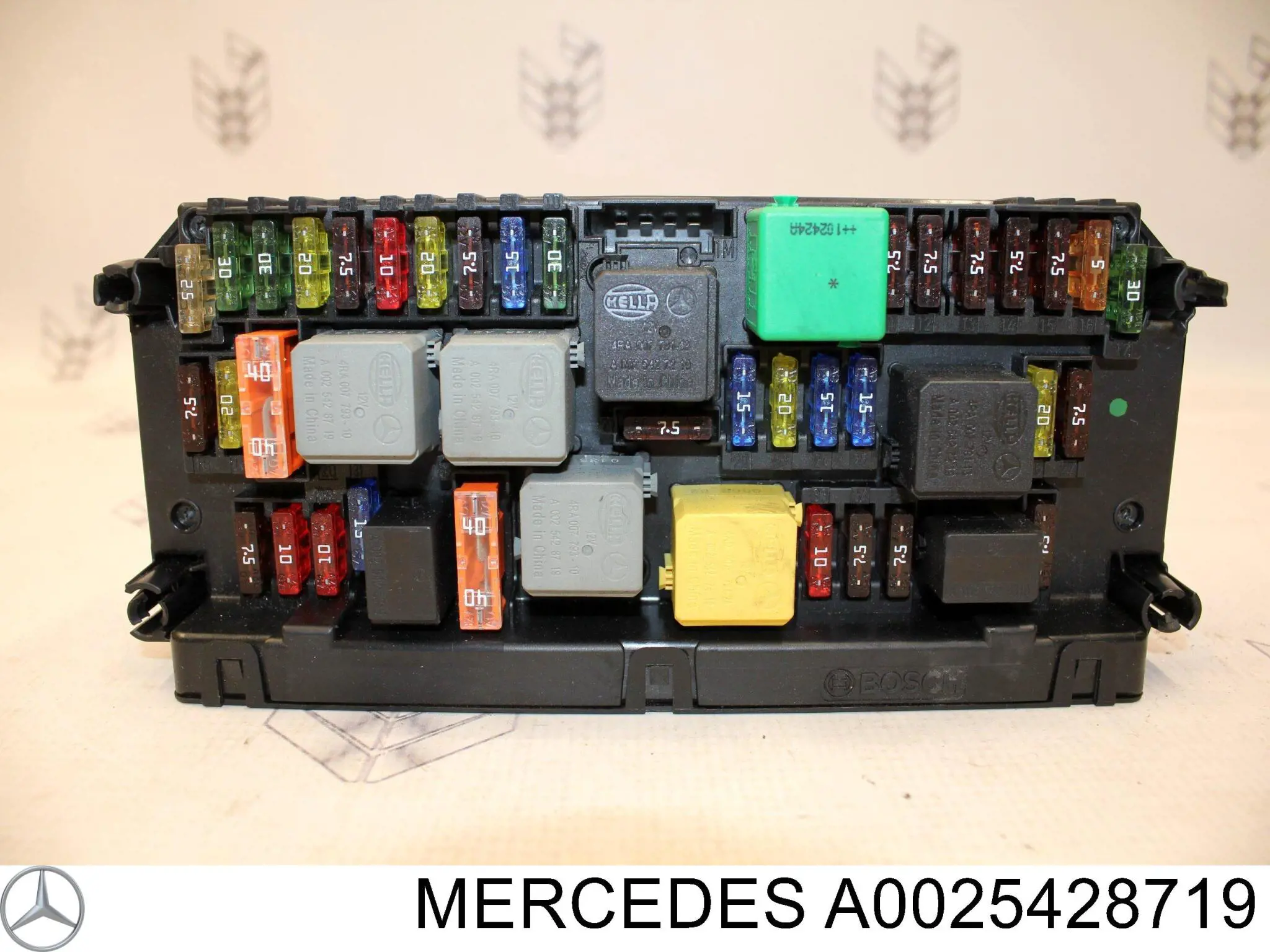 Relé eléctrico multifuncional A0025428719 Mercedes