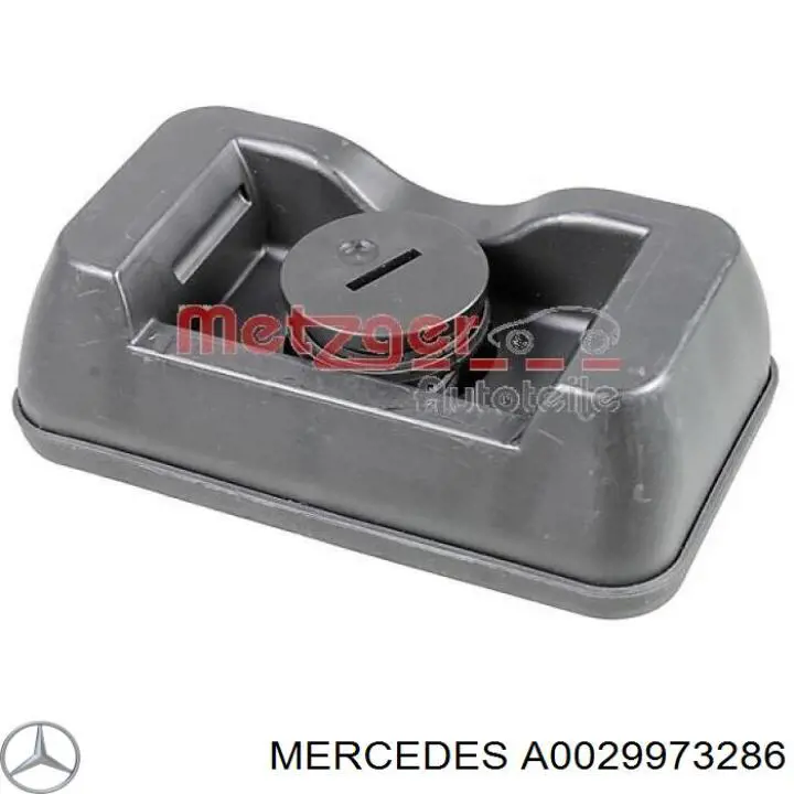 Заглушка порога на Mercedes E (W211)