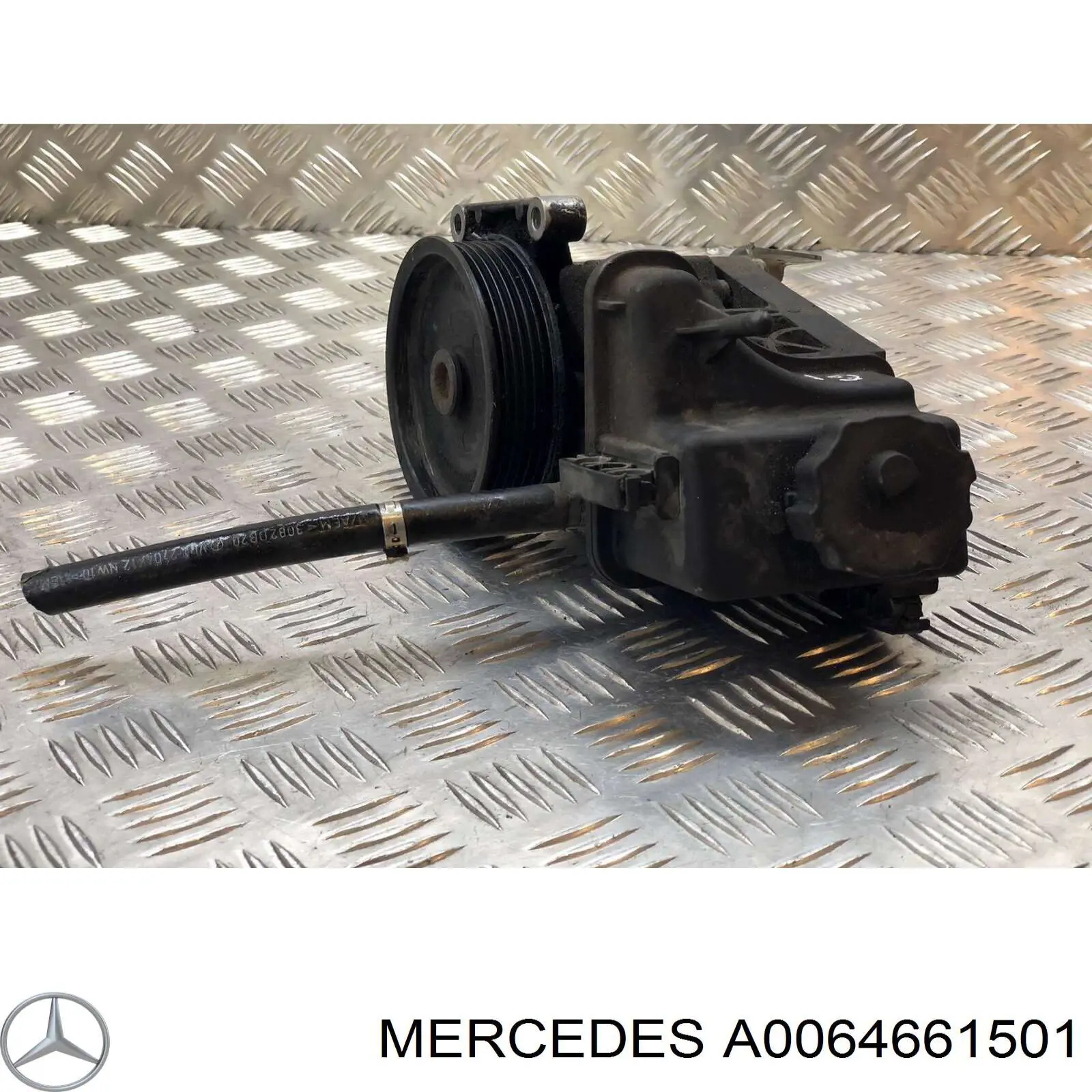 Насос гидроусилителя руля (ГУР) Mercedes A0064661501