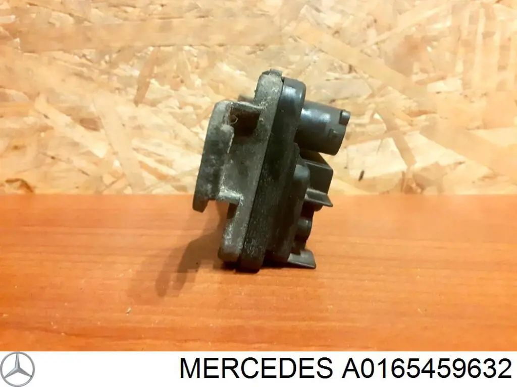Купить 165459632 Mercedes Регулятор оборотов вентилятора