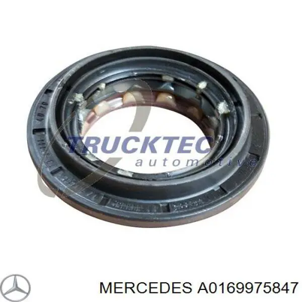 A0169975847 Mercedes Сальник хвостовика редуктора переднего моста