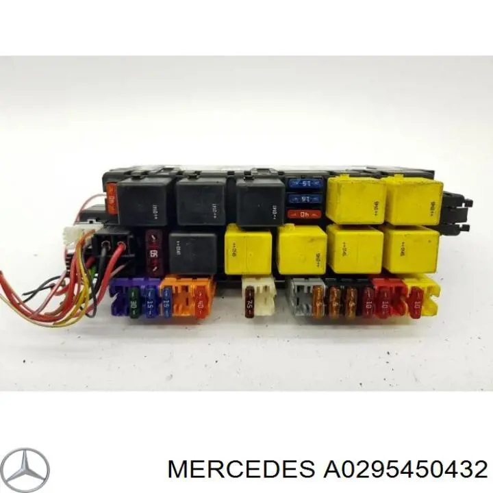 A0295450432 Mercedes Монтажный блок предохранителей