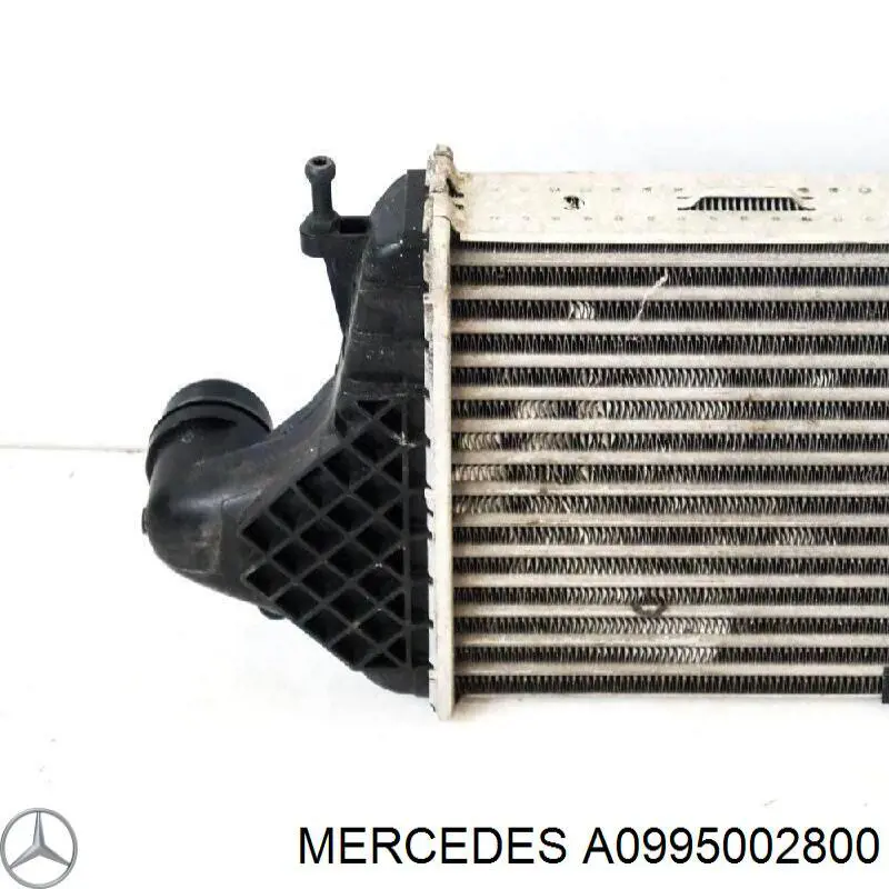 Радиатор интеркуллера Mercedes 0995000600