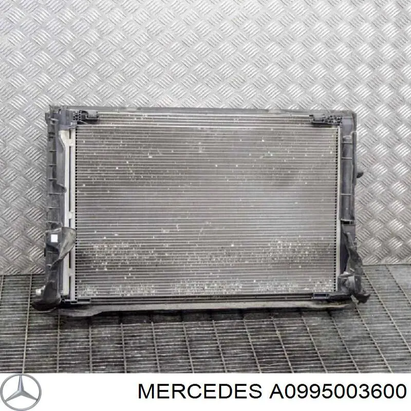 A0995003600 Mercedes radiador de esfriamento de motor adicional