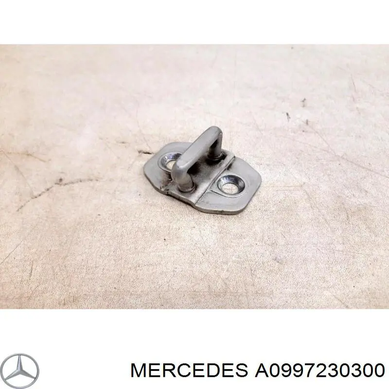 2047200104 Mercedes 