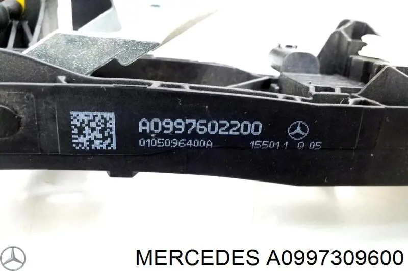 Замок двери задней правой 0997304200 Mercedes