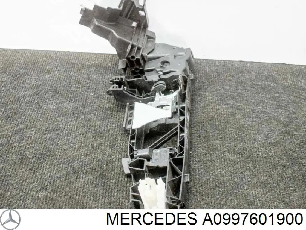 Держатель наружной ручки двери передней левой Mercedes 0997601900 цена, от 10.16 USD