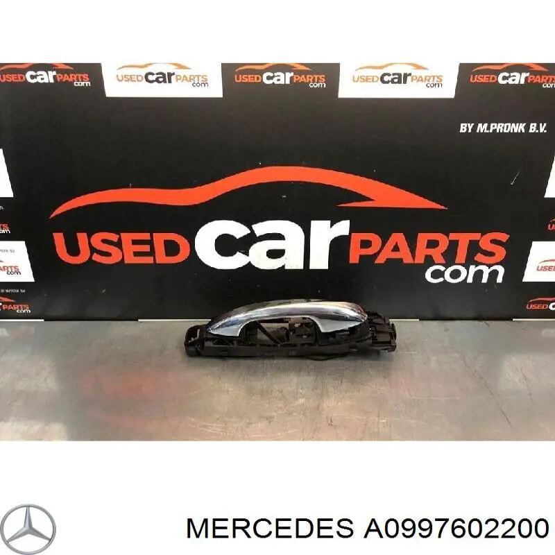 Держатель наружной ручки двери задней правой Mercedes A0997602200 цена, от 7.06 USD