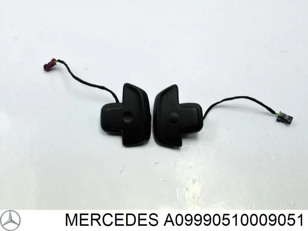 A0999051000 Mercedes Блок кнопочных переключателей рулевого колеса