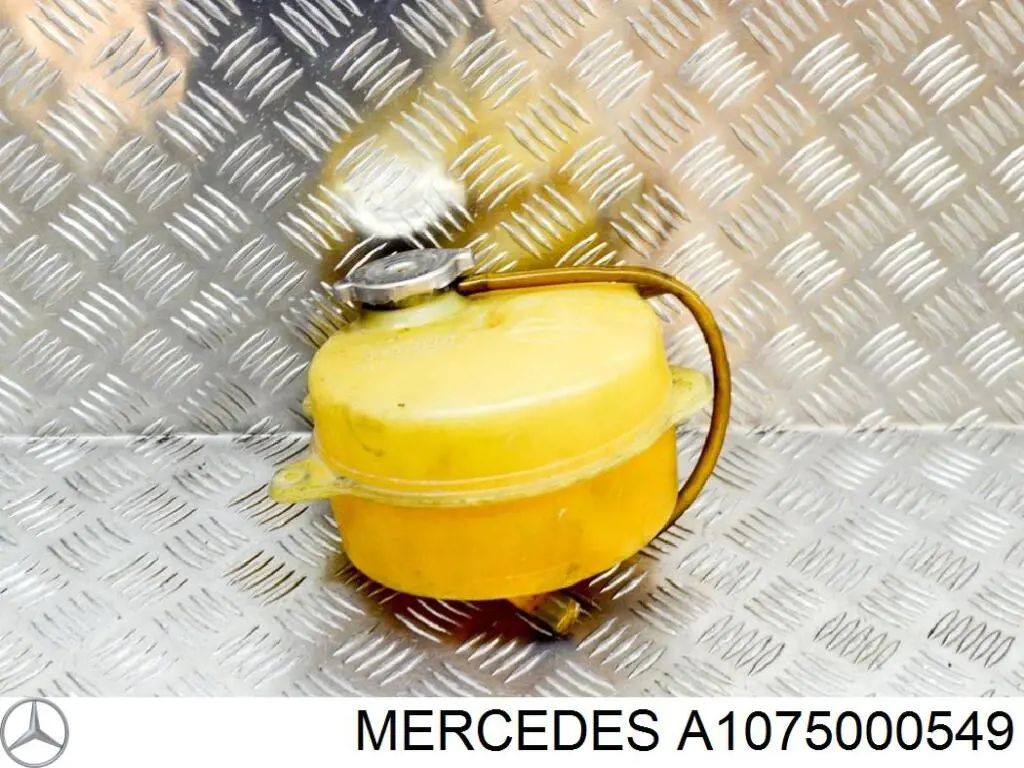 Купить 1075000549 Mercedes Водяной бачок системы охлаждения