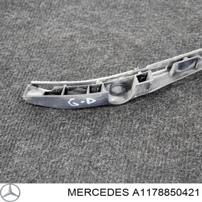 A1178850421 Mercedes Кронштейн бампера заднего внешний правый
