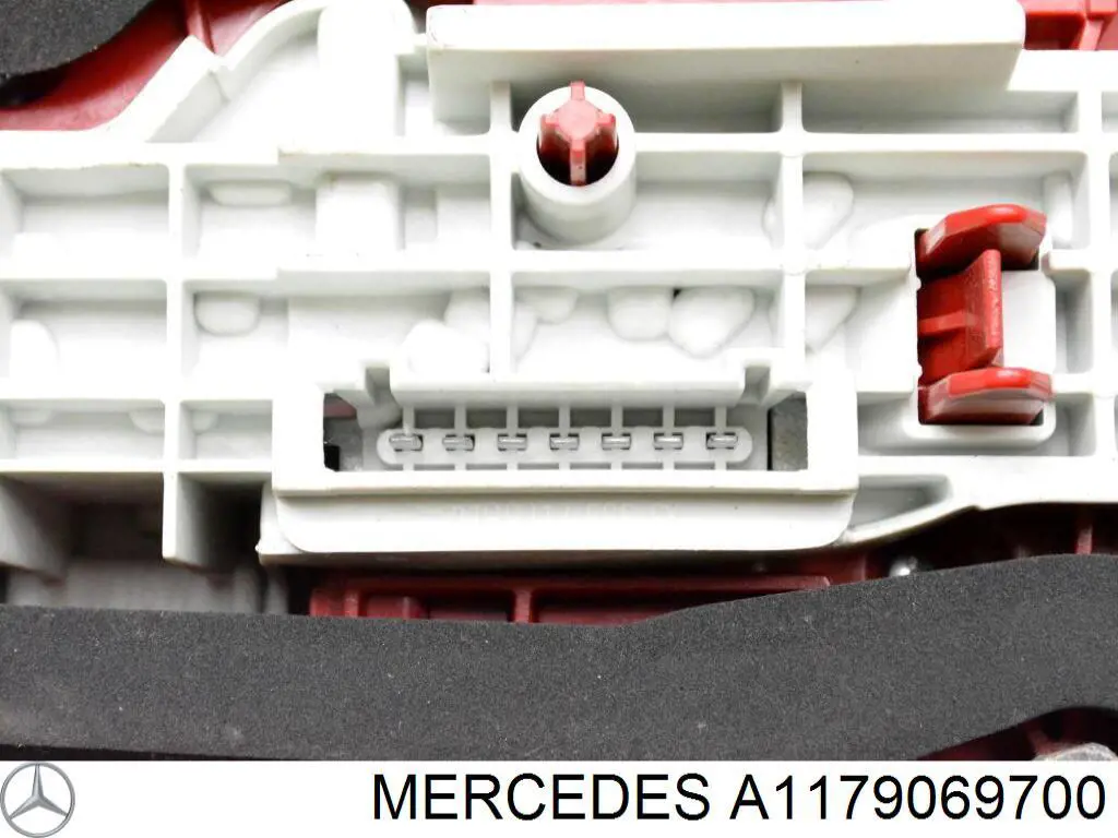 Задняя левая фара Magneti Marelli 714021180751 цена, от 180.89 USD