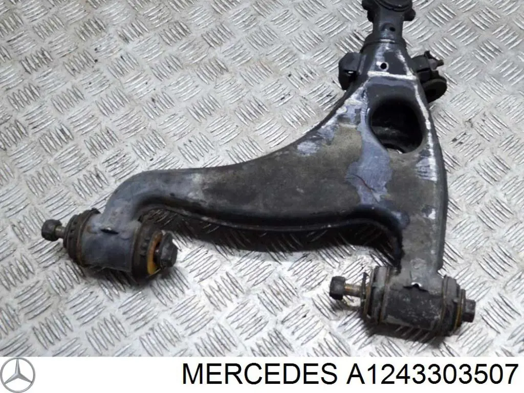 Правый рычаг передней нижней подвески Mercedes A1243303507 цена, от 66.86 USD