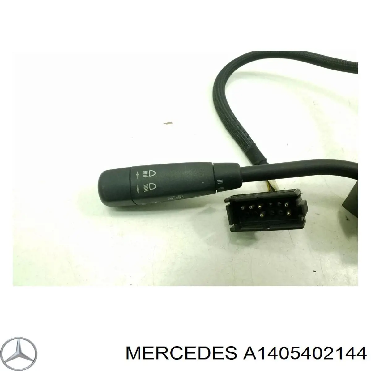 1405402144 Mercedes 