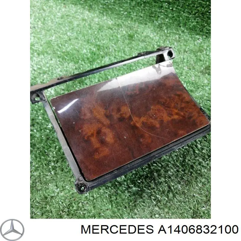  1406832100 Mercedes