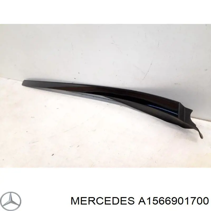 Купить A1566901700 Mercedes Защитная накладка переднего стекла левая