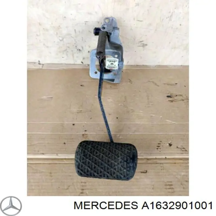 Педаль тормоза на Mercedes ML/GLE (W163)