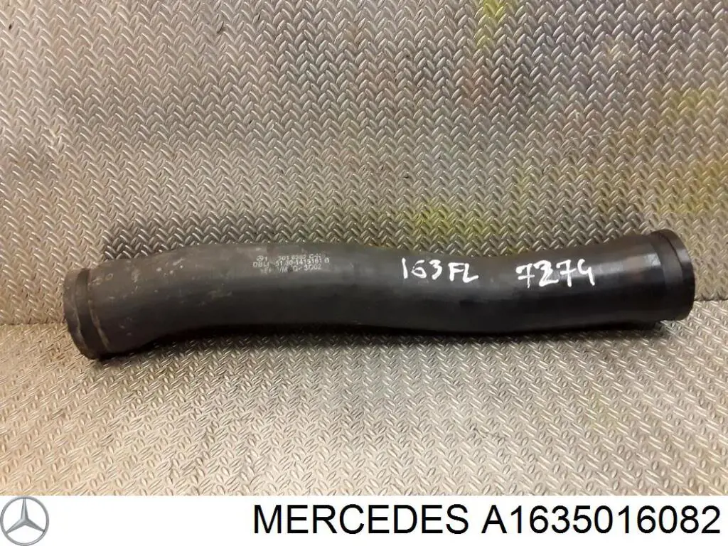 1635011982 Mercedes Патрубок интеркуллера