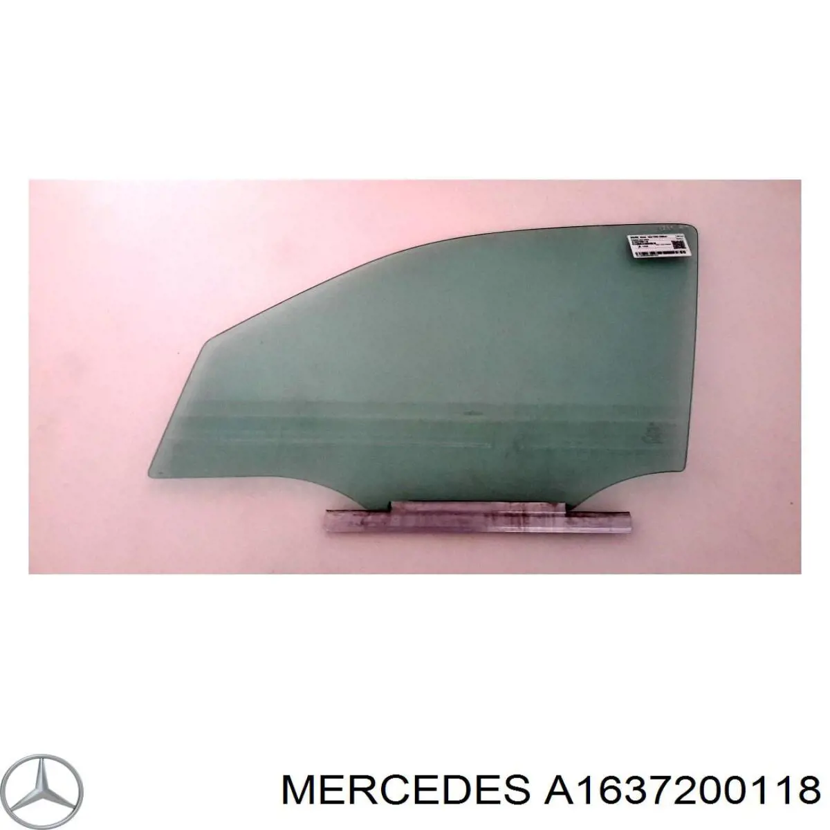 1637200118 Mercedes стекло двери передней левой
