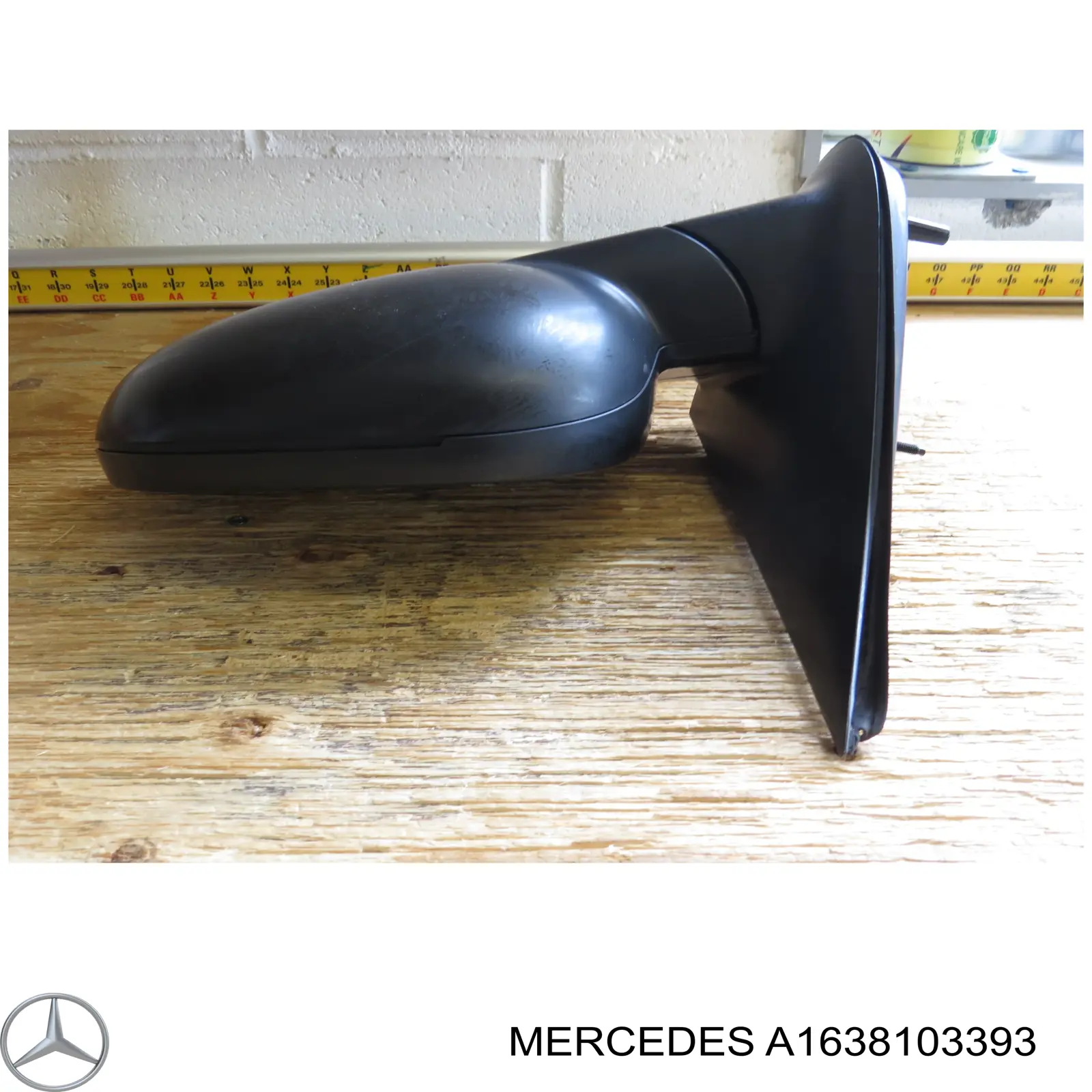 Левое боковое зеркало A1638103393 Mercedes