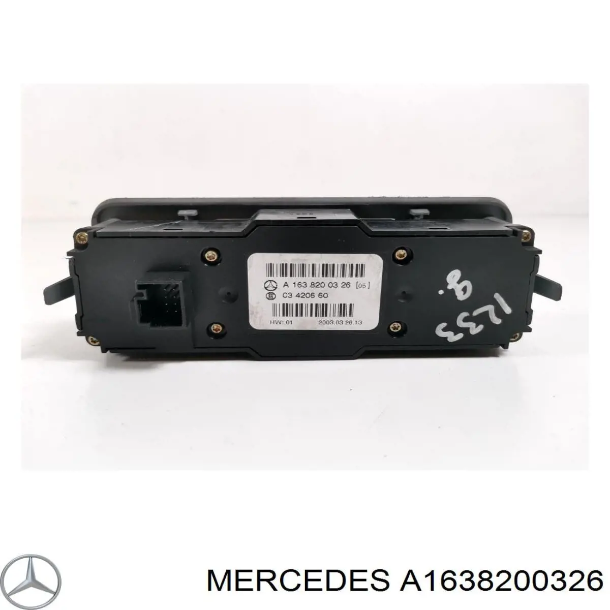 Кнопочный блок управления стеклоподъемником задний A1638200326 Mercedes