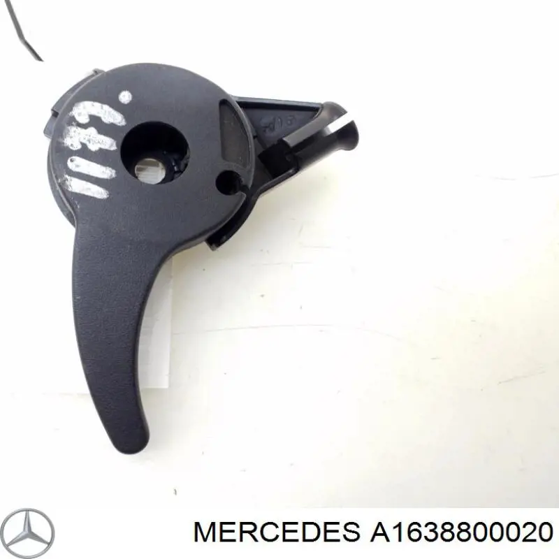 Ручка открывания капота на Mercedes ML/GLE (W163)
