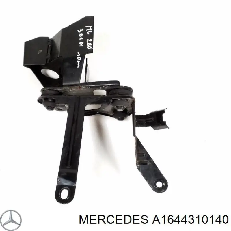 1644310140 Mercedes 