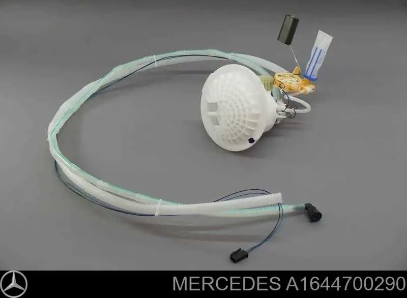 1644700290 Mercedes топливный фильтр