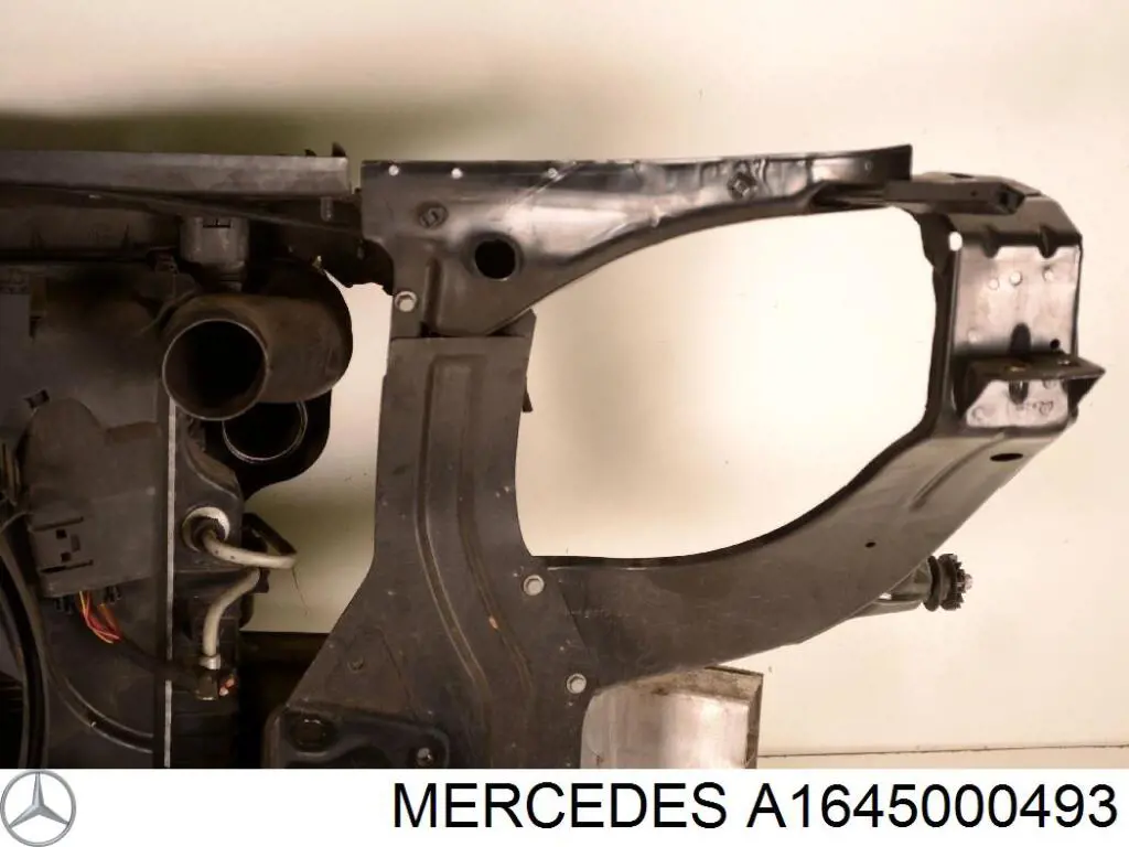 A1645000493 Mercedes диффузор радиатора охлаждения, в сборе с мотором и крыльчаткой
