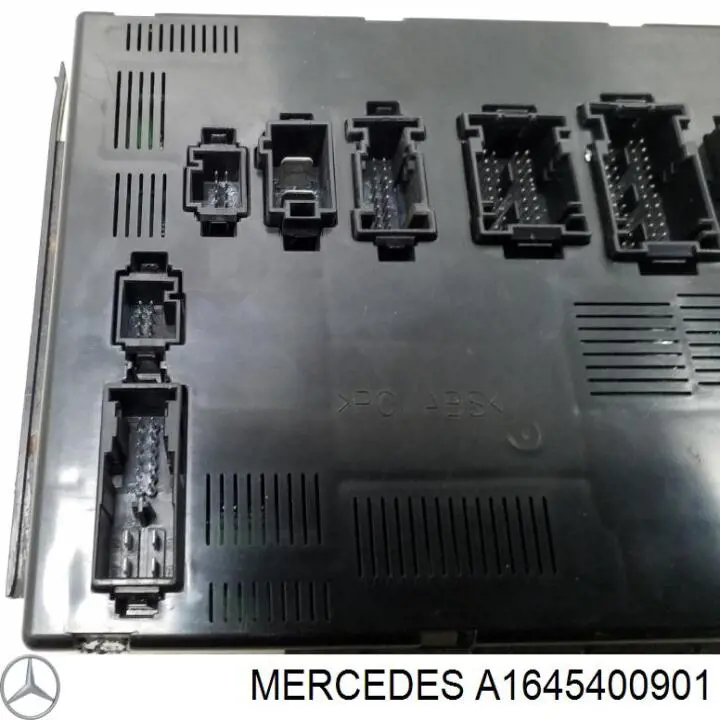 1645400901 Mercedes 