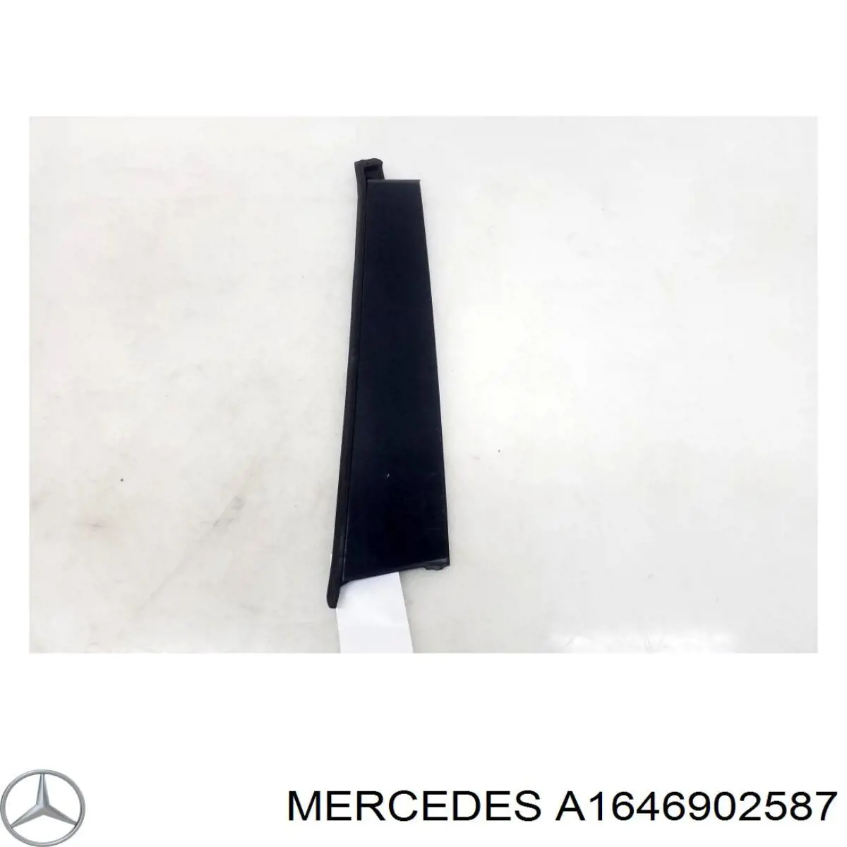 1646903587 Mercedes 