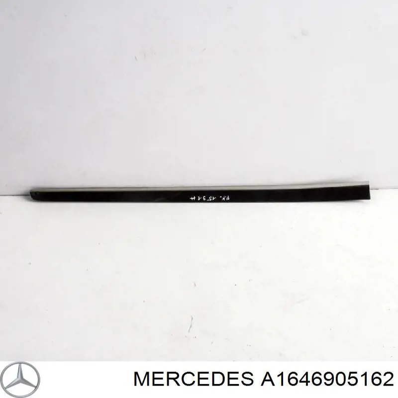 Молдинг двери передней левой Autotechteile 1006997 цена, от 30.69 USD
