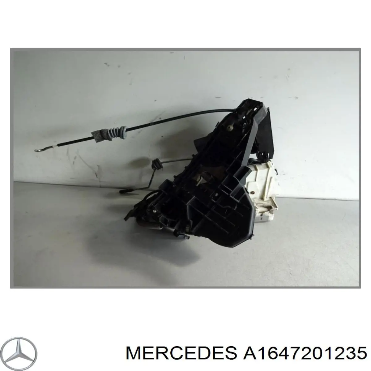 1647201235 Mercedes 