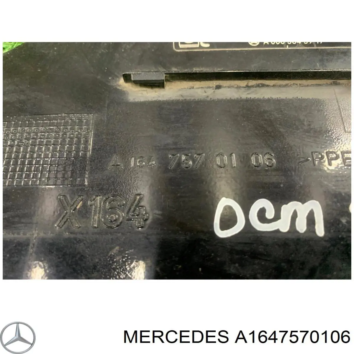 Лючок (дверца) бензобака Mercedes A1647570106 цена, от 23.41 USD