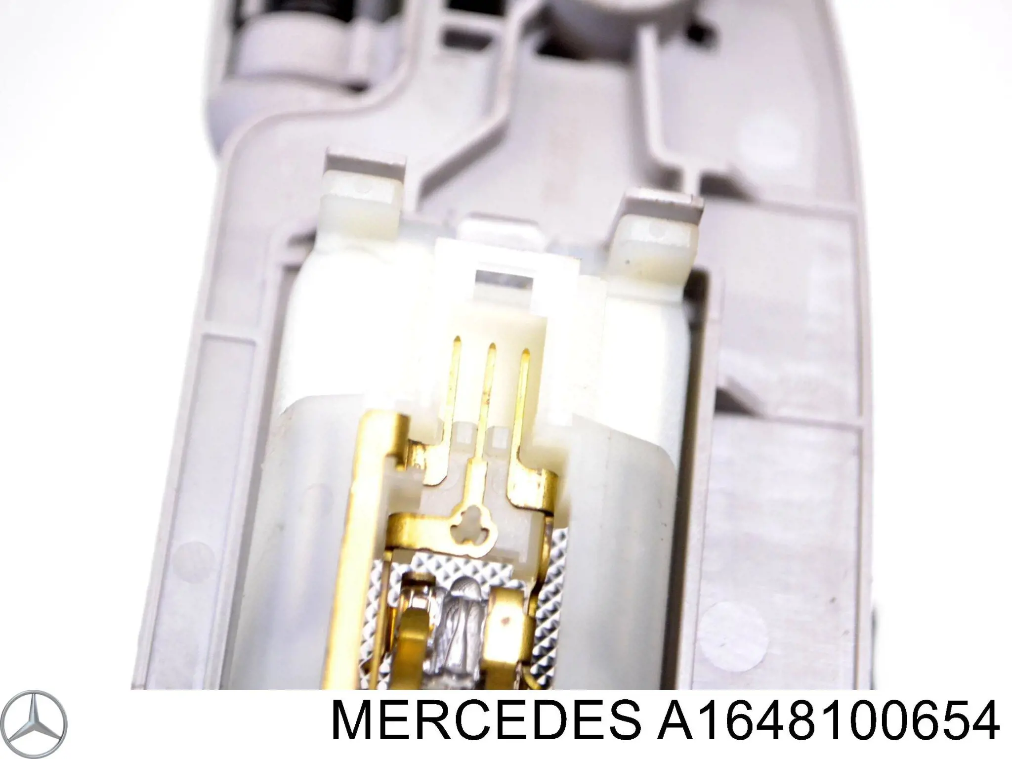 1648100654 Mercedes 