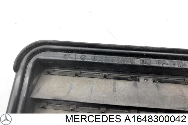 Лючок (дверца) бензобака Mercedes 1648300042 цена, от 7.62 USD