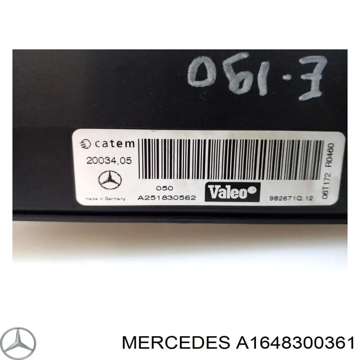 Электроподогреватель воздуха системы отопления салона Mercedes 1698300861