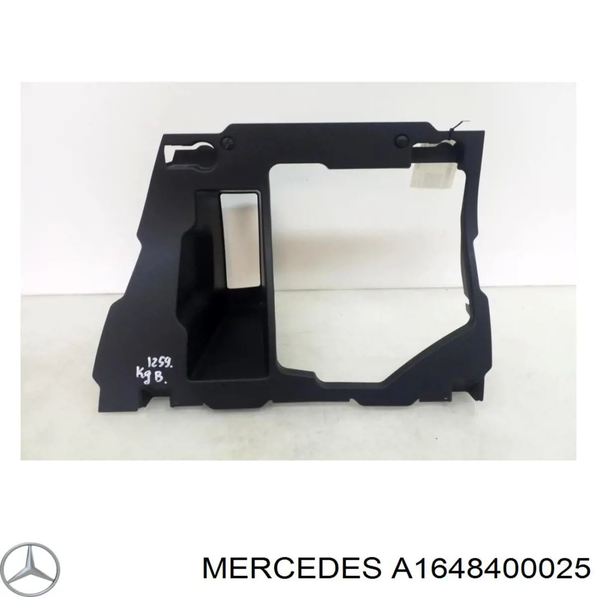  1648400025 Mercedes