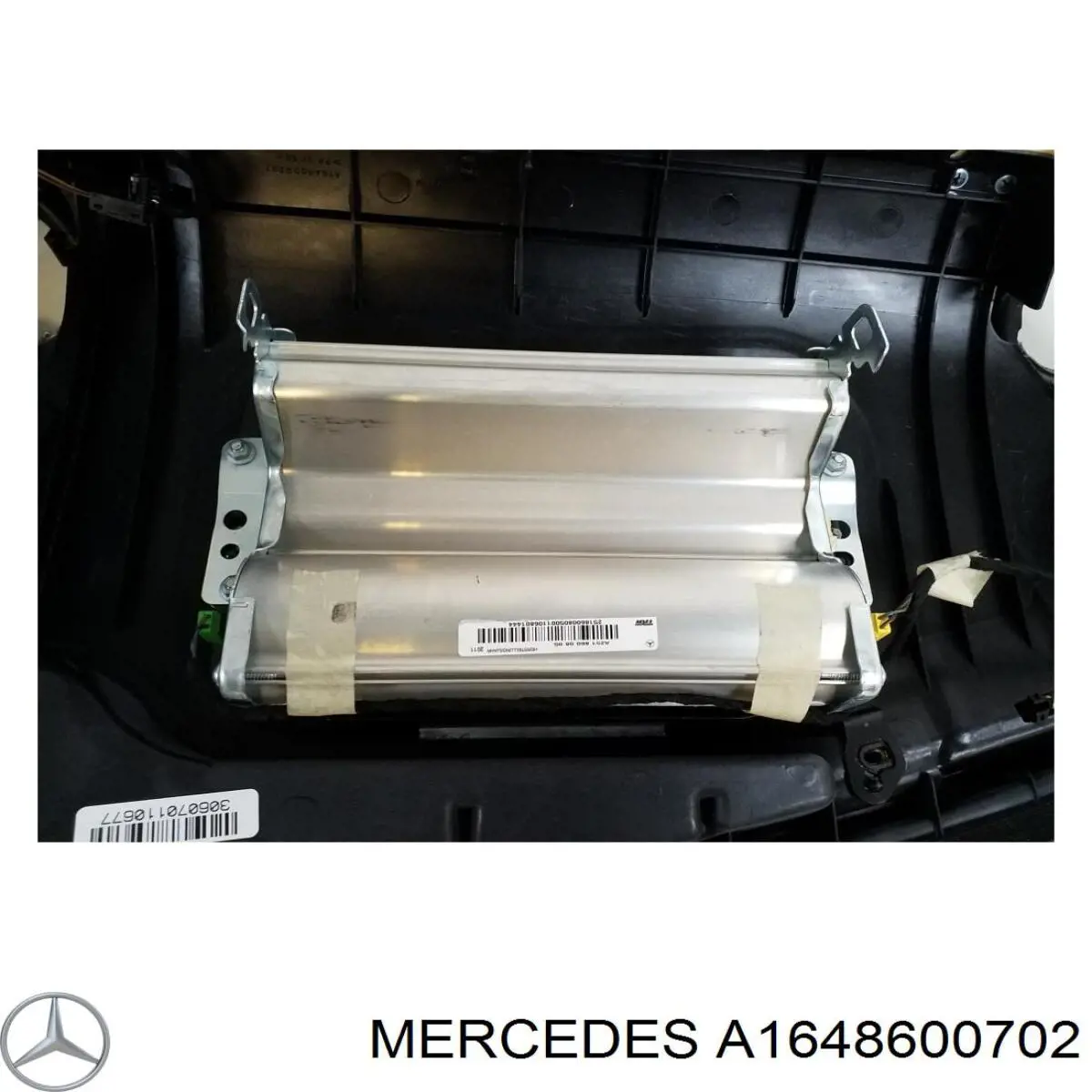 Купить 1648600702 Mercedes 