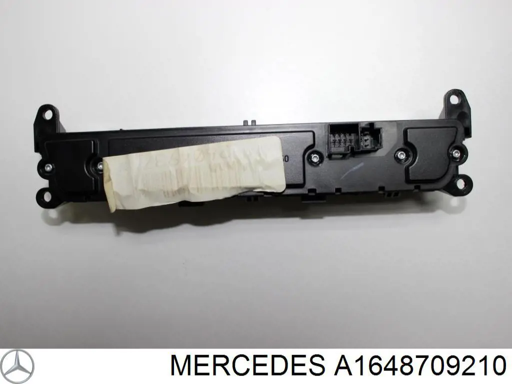 A1648709210 Mercedes 