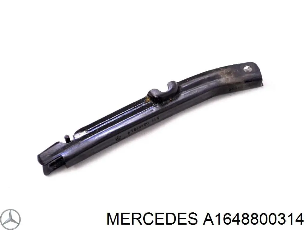 Направляющая переднего бампера, левая Mercedes 1648800314